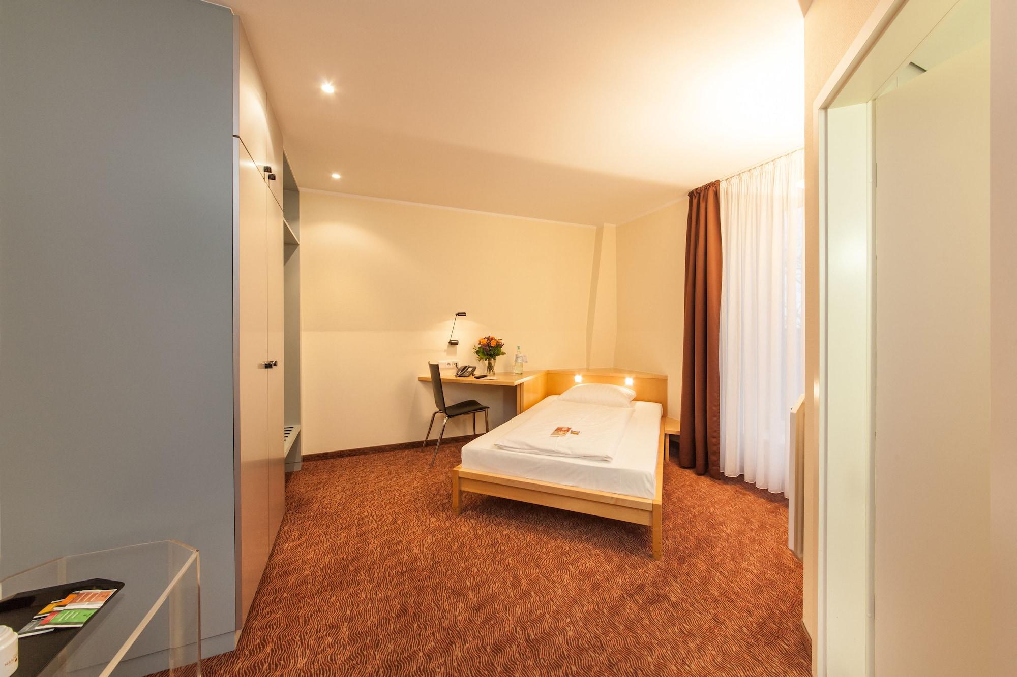 Select Hotel Silence Garden Koeln Ngoại thất bức ảnh