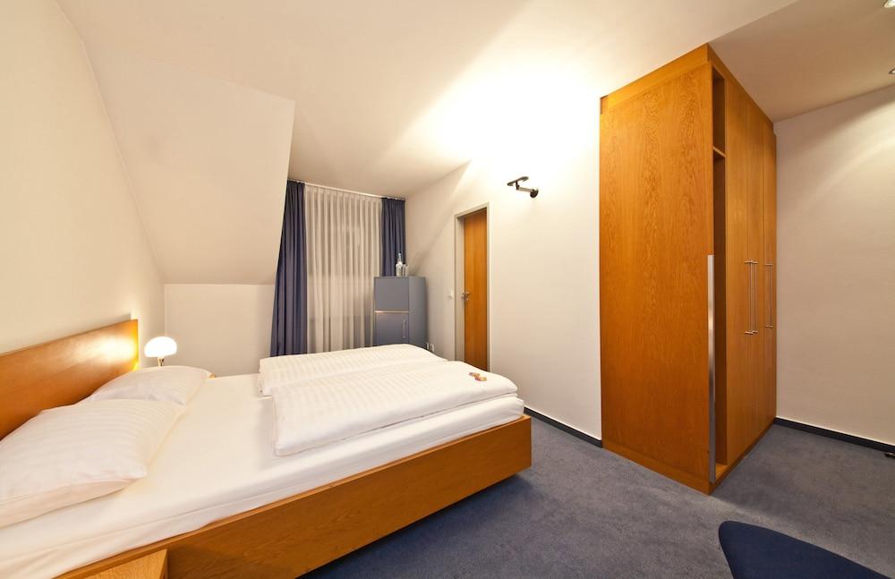Select Hotel Silence Garden Koeln Ngoại thất bức ảnh