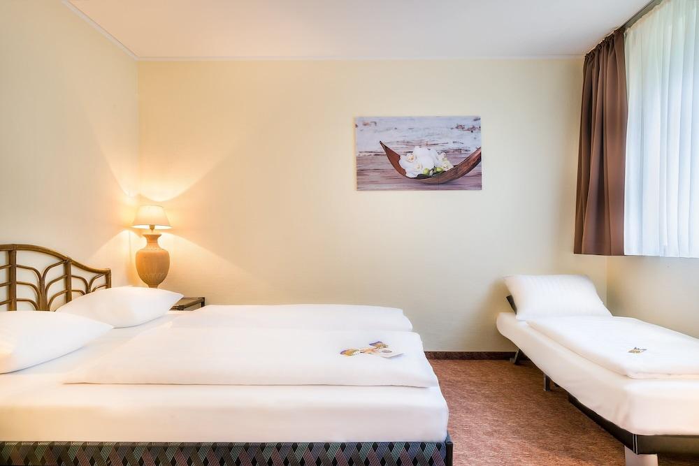 Select Hotel Silence Garden Koeln Ngoại thất bức ảnh