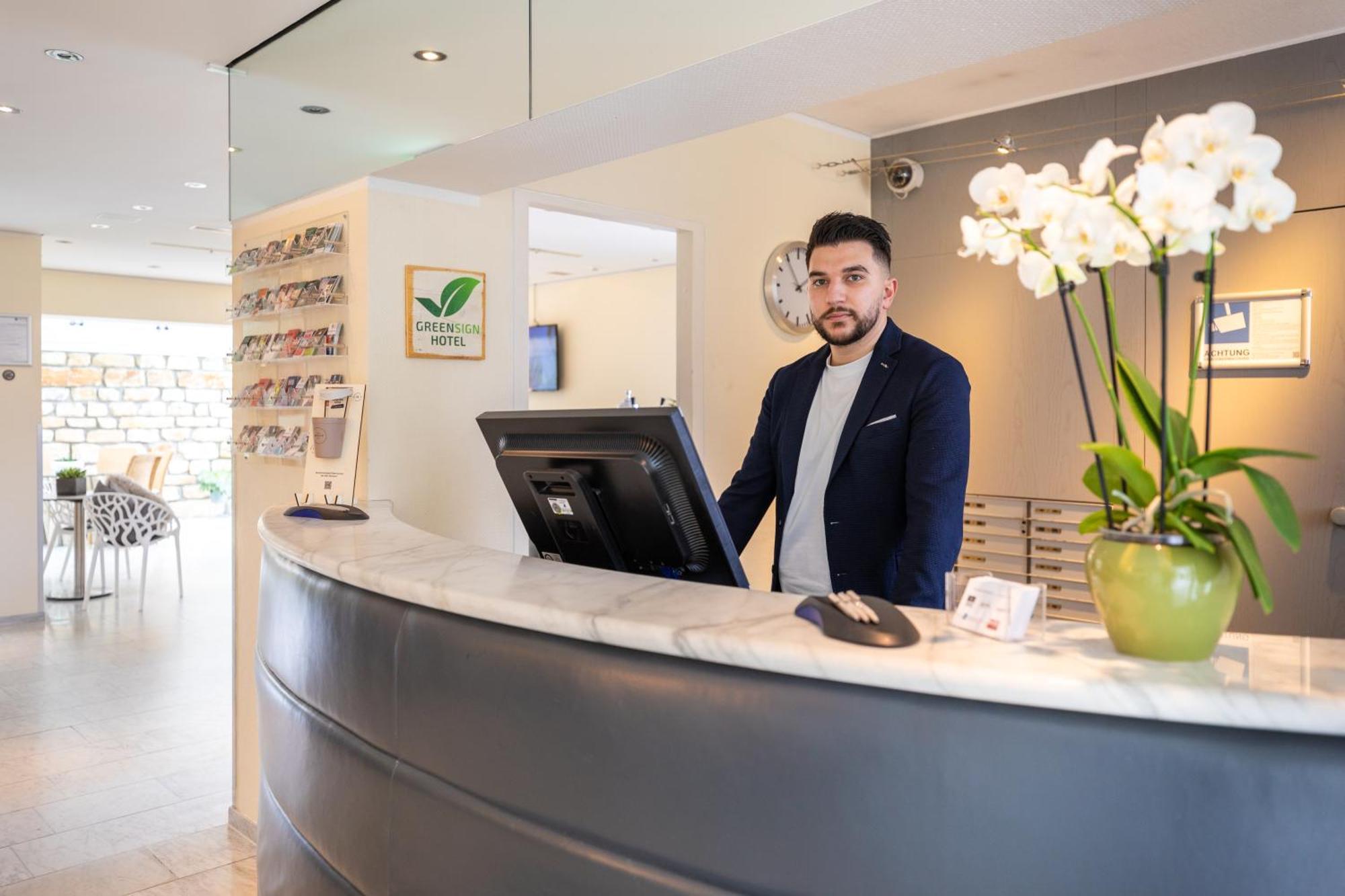 Select Hotel Silence Garden Koeln Ngoại thất bức ảnh