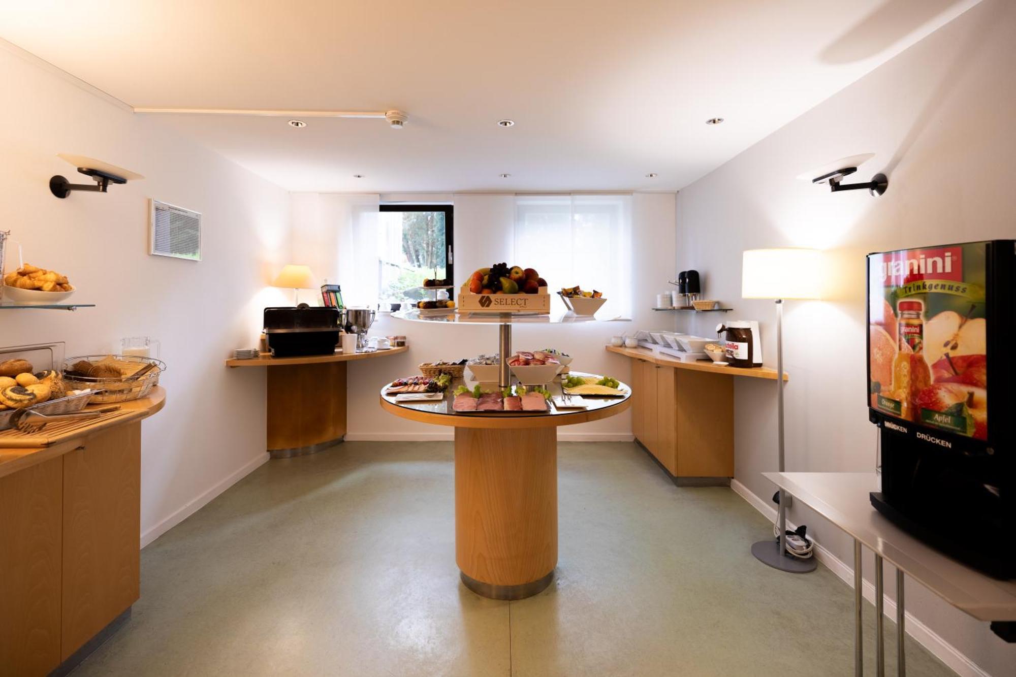 Select Hotel Silence Garden Koeln Ngoại thất bức ảnh