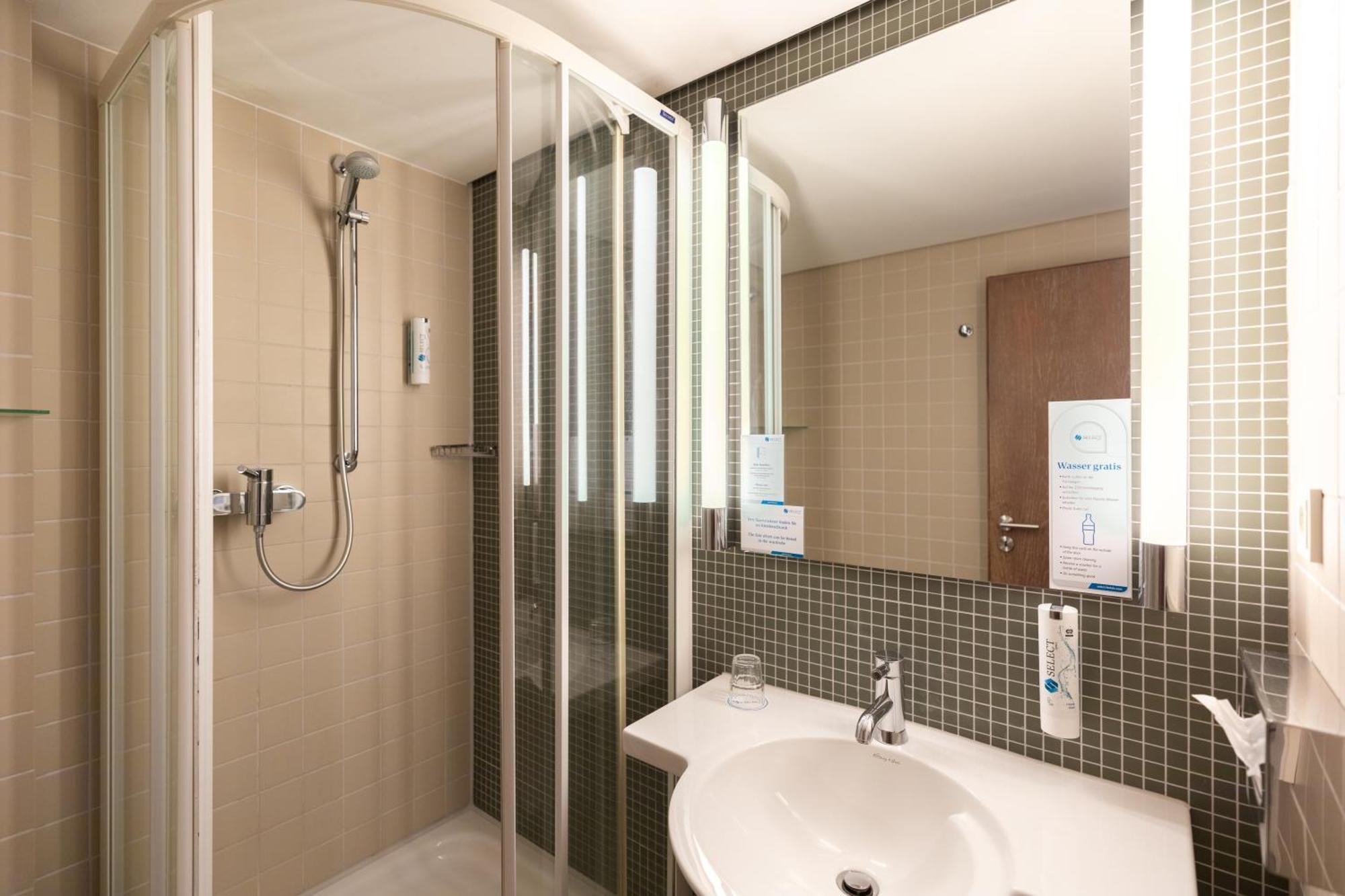 Select Hotel Silence Garden Koeln Ngoại thất bức ảnh