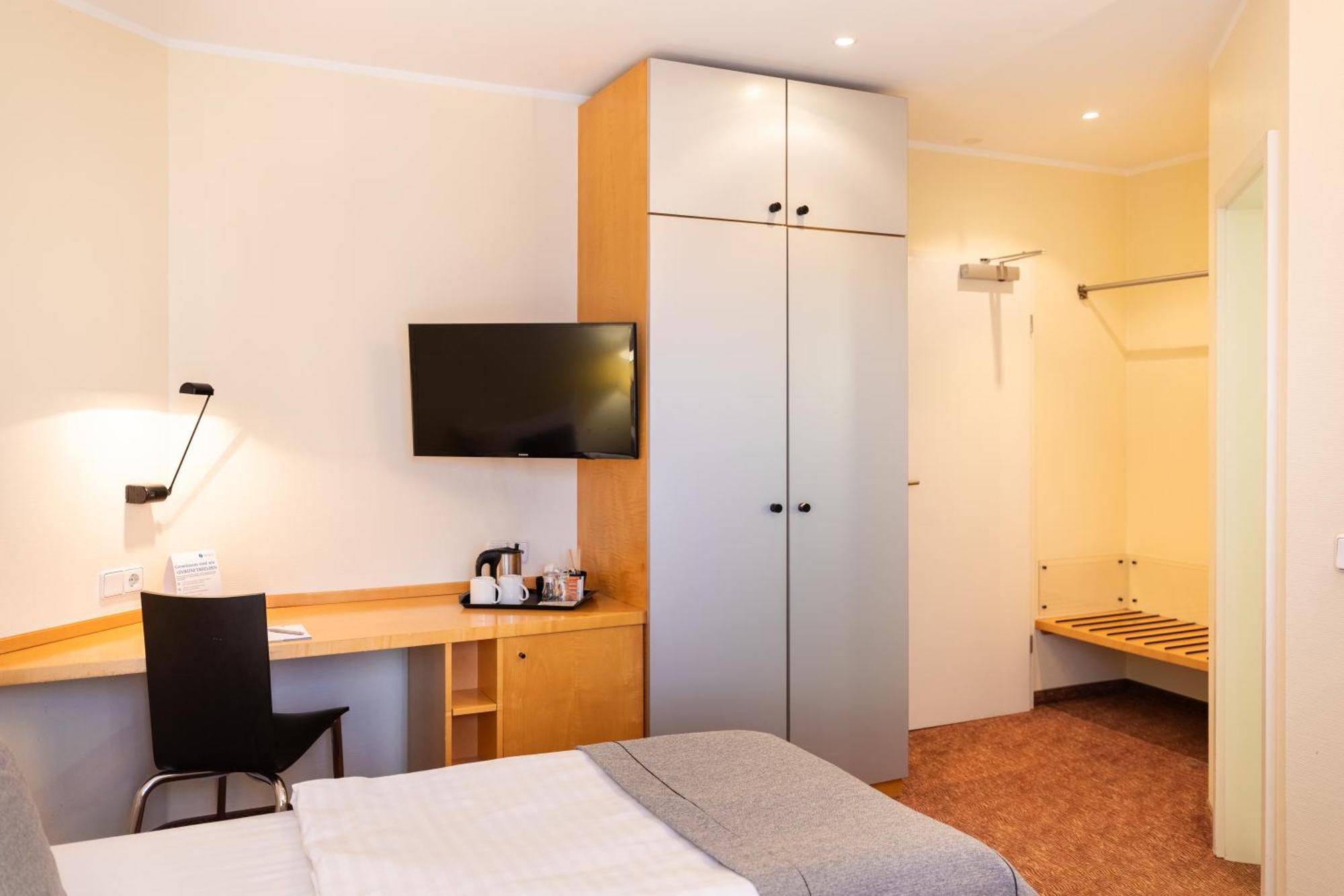 Select Hotel Silence Garden Koeln Ngoại thất bức ảnh