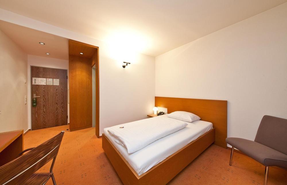 Select Hotel Silence Garden Koeln Ngoại thất bức ảnh