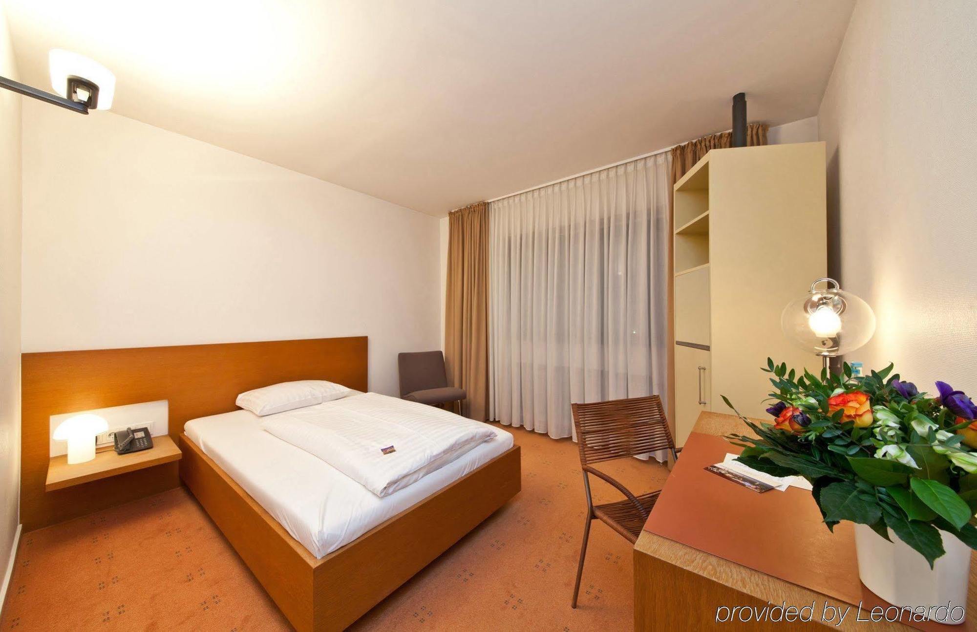 Select Hotel Silence Garden Koeln Ngoại thất bức ảnh